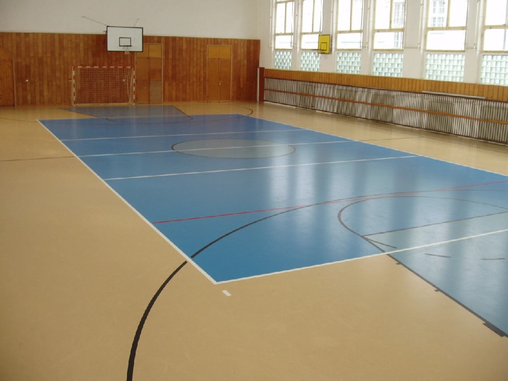 籃球場體育運(yùn)動木地板價(jià)格與什么有關(guān)